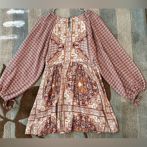 Free People Oksana Babydoll Peasant Dress w Long Puff Sleeves Geo Floral Print - Picture 7 of 8